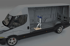 3D-Ansicht: Kastenwagen im Schnitt mit montiertem VSR Gurtbock, Seitenperspektive