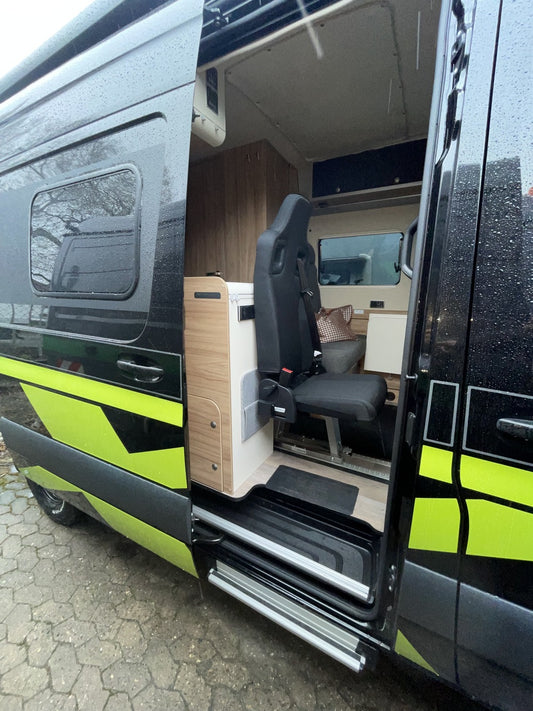 Hymer Grand Canyon S - zusätzlichen Sitzplatz mit TüV nachrüsten